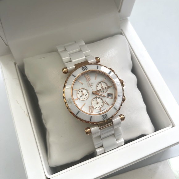 GC by Guess Ceramic Mother of Pearl Rose Gold watch - Picture 1 of 6